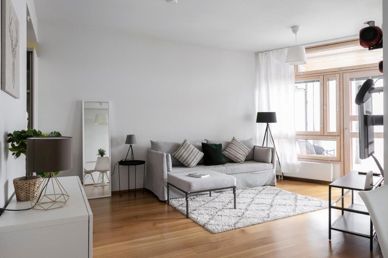 2Ndhomes Luxury Kamppi Center Apartment With Spa And Terrace Helsinki Bagian luar foto